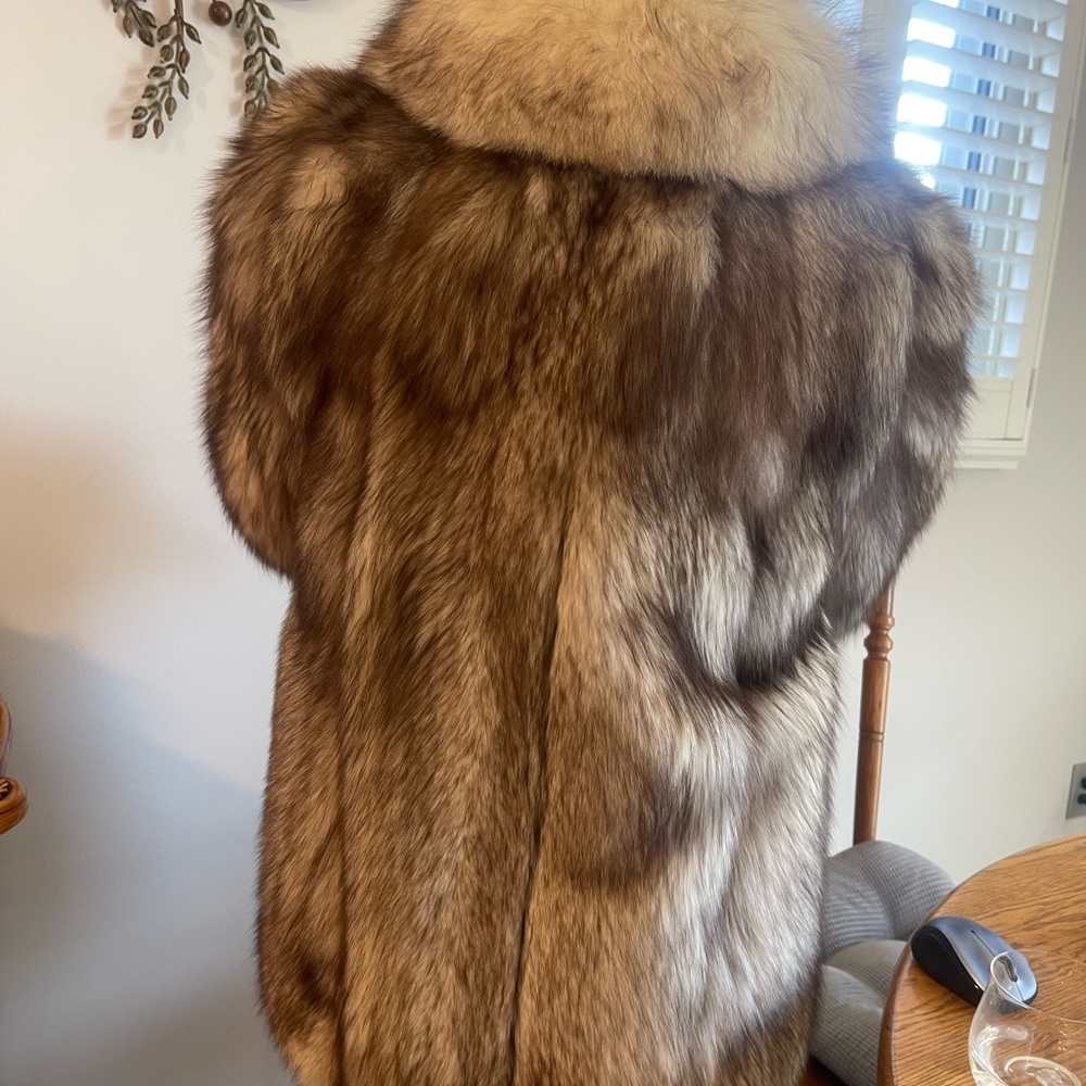 Elegant Silver Fox Fur Coat